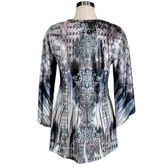 Inlaid-Crochet Bodice, Bell Sleeve, Shark Bite Hem Embellished Medium Petite - Picture 3 of 7